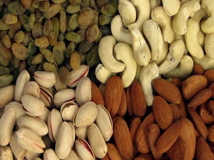 4 kg dry fruits at just Rs 399 After seeing the offer I clicked and lost two lakhs | ४ किलो ड्रायफ्रूट्स फक्त ३९९ रुपयात; ऑफर पाहून क्लिक केले अन् पावणे दोन लाख गमावले 4 kg dry fruits at just Rs 399 After seeing the offer I clicked and lost two lakhs | ४ किलो ड्रायफ्रूट्स फक्त ३९९ रुपयात; ऑफर पाहून क्लिक केले अन् पावणे दोन लाख गमावले