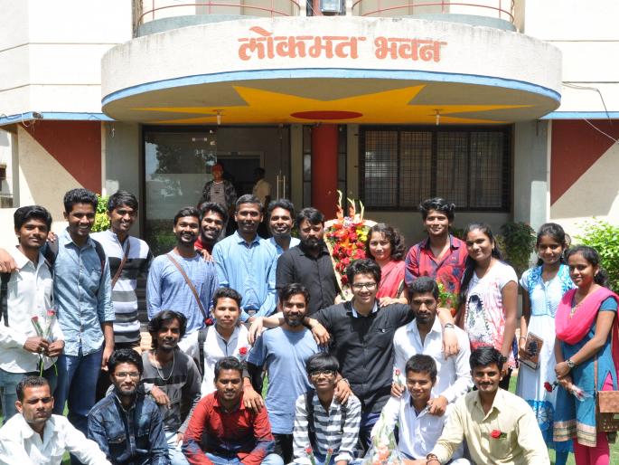 'Lokmat' glorifies 'Mike' team; Journey of 'Purushottam' to Udalgad | ‘लोकमत’ने केला ‘माईक’च्या टीमचा गौरव; उलगडला ‘पुरुषोत्तम’चा प्रवास 'Lokmat' glorifies 'Mike' team; Journey of 'Purushottam' to Udalgad | ‘लोकमत’ने केला ‘माईक’च्या टीमचा गौरव; उलगडला ‘पुरुषोत्तम’चा प्रवास