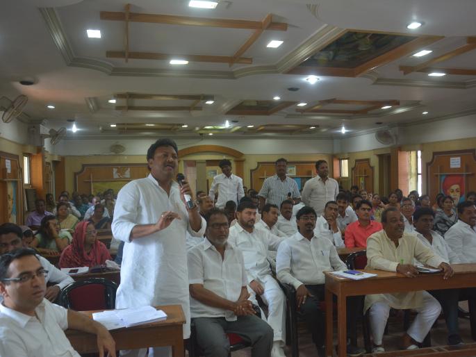 reserved places whome given: Congress allegations | आरक्षित जागा कोणाच्या घशात; काँग्रेसचा आरोप reserved places whome given: Congress allegations | आरक्षित जागा कोणाच्या घशात; काँग्रेसचा आरोप