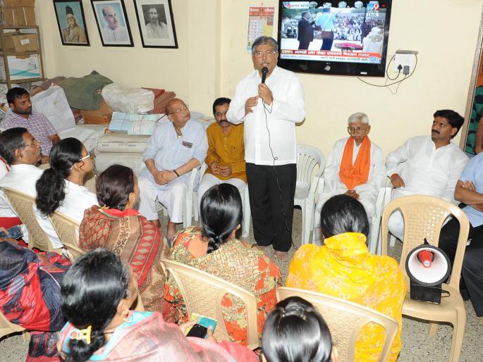 Vajpayee's rare personality: Chandrakant Patil, Kolhapur BJP's tribute meeting | Atal Bihari Vajpayee : वाजपेयी हे दुर्मिळ व्यक्तिमत्व : चंद्रकांत पाटील, कोल्हापूर भाजपतर्फे श्रध्दांजली सभा Vajpayee's rare personality: Chandrakant Patil, Kolhapur BJP's tribute meeting | Atal Bihari Vajpayee : वाजपेयी हे दुर्मिळ व्यक्तिमत्व : चंद्रकांत पाटील, कोल्हापूर भाजपतर्फे श्रध्दांजली सभा