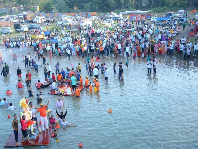   Message to Ganaraya in Nashik district | नाशिक जिल्हयात गणरायाला निरोप