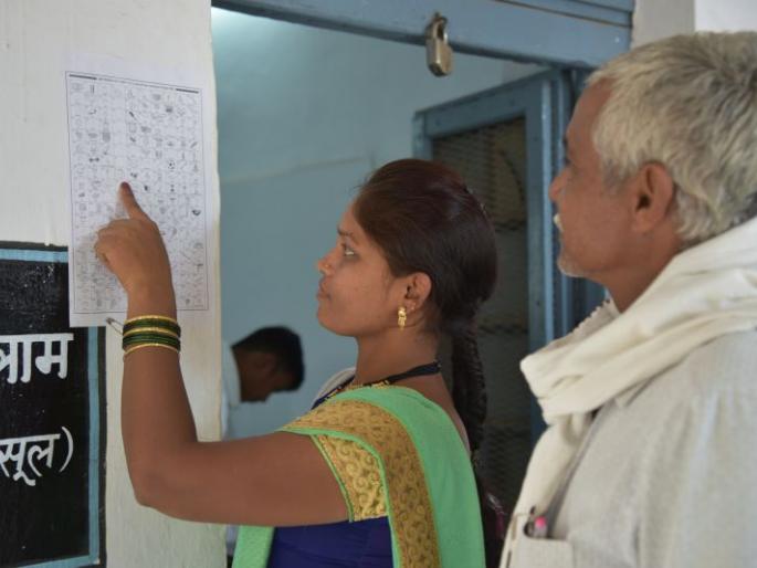 Gram Panchayat Election: 4700 candidates in fray for 2055 seats in Akola district! | Gram Panchayat Election : अकोला जिल्ह्यात २०५५ जागांसाठी ४७०० उमेदवार रिंगणात! Gram Panchayat Election: 4700 candidates in fray for 2055 seats in Akola district! | Gram Panchayat Election : अकोला जिल्ह्यात २०५५ जागांसाठी ४७०० उमेदवार रिंगणात!