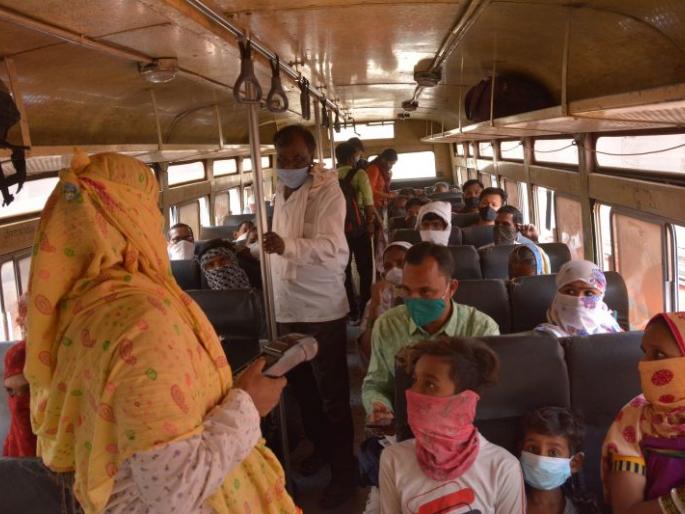 438 drivers, carriers contact more than four thousand passengers daily! | ४३८ चालक, वाहकांचा दररोज चार हजारांपेक्षा जास्त प्रवाशांशी संपर्क! 438 drivers, carriers contact more than four thousand passengers daily! | ४३८ चालक, वाहकांचा दररोज चार हजारांपेक्षा जास्त प्रवाशांशी संपर्क!