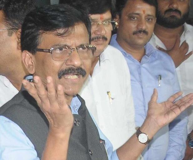 'This is what the BJP was asking when Sambhaji Nagar of Aurangabad will be done'; Comment by Sanjay Raut | 'हेच भाजपवाले औरंगाबादचे संभाजीनगर कधी करता असे विचारत होते'; संजय राऊत यांची टीका 'This is what the BJP was asking when Sambhaji Nagar of Aurangabad will be done'; Comment by Sanjay Raut | 'हेच भाजपवाले औरंगाबादचे संभाजीनगर कधी करता असे विचारत होते'; संजय राऊत यांची टीका