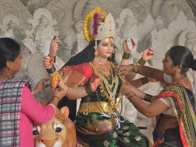 Navratri festival of devotion and rules | भक्तीचा, नवसाचा अन् नियमांचाही नवरात्रोत्सव Navratri festival of devotion and rules | भक्तीचा, नवसाचा अन् नियमांचाही नवरात्रोत्सव