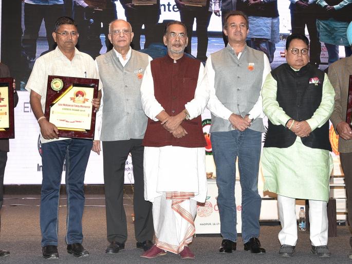 Orange cluster at Nagpur and Amravati: The announcement of Union Agriculture Minister Radha Mohan Singh | नागपूर व अमरावती येथे संत्रा क्लस्टर : केंद्रीय कृषिमंत्री राधामोहन सिंग यांची घोषणा Orange cluster at Nagpur and Amravati: The announcement of Union Agriculture Minister Radha Mohan Singh | नागपूर व अमरावती येथे संत्रा क्लस्टर : केंद्रीय कृषिमंत्री राधामोहन सिंग यांची घोषणा