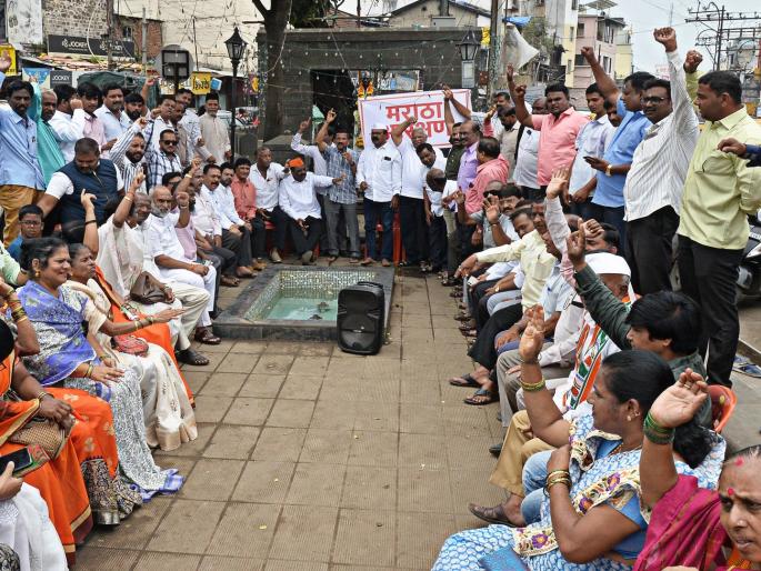 Now the government will not rest until it is bent, warned the Maratha community during the dharna movement in Kolhapur | Maratha Reservation: आता सरकारला वाकविल्याशिवाय स्वस्थ बसणार नाही, कोल्हापुरातील धरणे आंदोलनात मराठा समाजाचा इशारा Now the government will not rest until it is bent, warned the Maratha community during the dharna movement in Kolhapur | Maratha Reservation: आता सरकारला वाकविल्याशिवाय स्वस्थ बसणार नाही, कोल्हापुरातील धरणे आंदोलनात मराठा समाजाचा इशारा