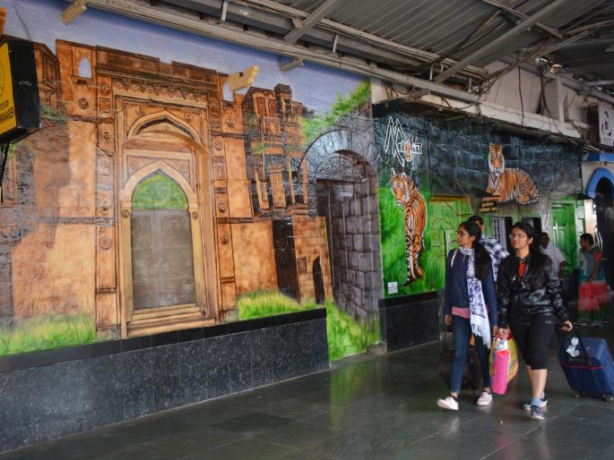 Akola railway station's face changed | अकोला रेल्वेस्थानकाचा चेहरामोहरा बदलला Akola railway station's face changed | अकोला रेल्वेस्थानकाचा चेहरामोहरा बदलला