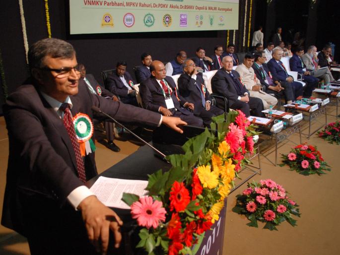 Speak directly to farmers on the consequences of climate change rather than Moghum - Ramesh Chand | मोघम माहितीपेक्षा हवामान बदलाचे दुष्परिणाम शेतकऱ्यांना थेट सांगा - रमेश चंद Speak directly to farmers on the consequences of climate change rather than Moghum - Ramesh Chand | मोघम माहितीपेक्षा हवामान बदलाचे दुष्परिणाम शेतकऱ्यांना थेट सांगा - रमेश चंद