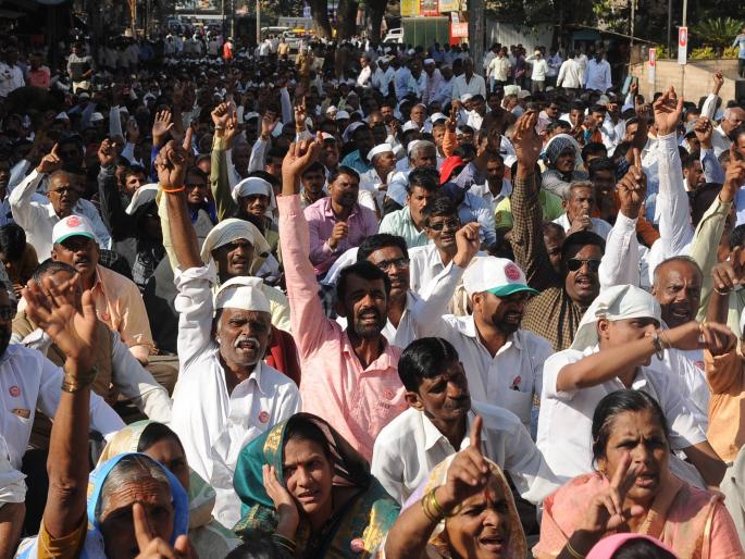 Kolhapur: The sugarcane bills on Monday, on the farmers' account | कोल्हापूर :उसाची बिले सोमवारपासून शेतकऱ्यांच्या खात्यावर Kolhapur: The sugarcane bills on Monday, on the farmers' account | कोल्हापूर :उसाची बिले सोमवारपासून शेतकऱ्यांच्या खात्यावर