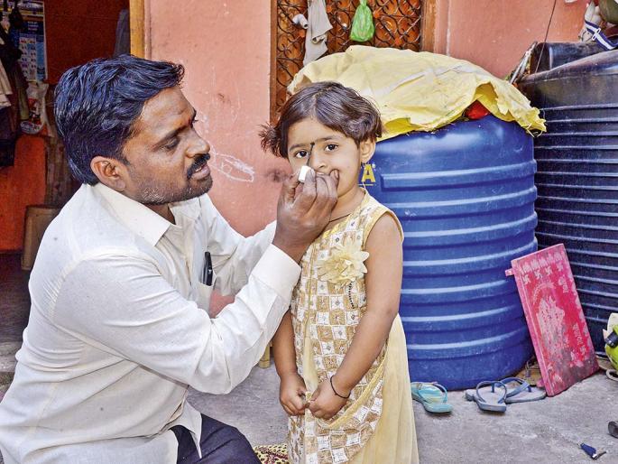 Baby and Dad in Anganwadi.. Unique project by UNICEF | अंगणवाडीत  बाळ आणि बाबा Baby and Dad in Anganwadi.. Unique project by UNICEF | अंगणवाडीत  बाळ आणि बाबा