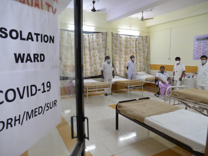 3 Isolation wards of Central Railway in Solapur; A team of 5 with two doctors on high alert | coronavirus; सोलापुरात मध्य रेल्वेचे १६ आयसोलेशन वॉर्ड; दोन डॉक्टरांसह ११ जणांची टीम हाय अलर्टवर