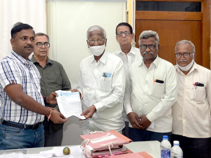 TTE | सोलापूरच्या गड्डा यात्रेला परवानगी द्या; देवस्थान समितीचे महापालिकेला निवेदन TTE | सोलापूरच्या गड्डा यात्रेला परवानगी द्या; देवस्थान समितीचे महापालिकेला निवेदन