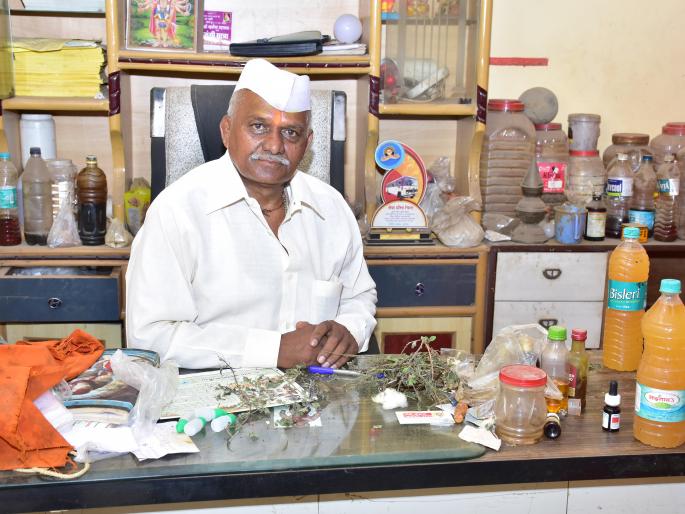 Baban Shinde's claim and truth about corona medicine | बबन शिंदे यांचा कोरोनावरील औषधाचा दावा आणि सत्य Baban Shinde's claim and truth about corona medicine | बबन शिंदे यांचा कोरोनावरील औषधाचा दावा आणि सत्य