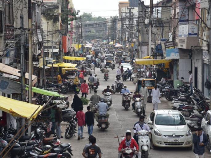 People reject 'curfew'! | जनता कर्फ्यू : जनतेने नाकारला..व्यापाऱ्यांनी गुंडाळला People reject 'curfew'! | जनता कर्फ्यू : जनतेने नाकारला..व्यापाऱ्यांनी गुंडाळला