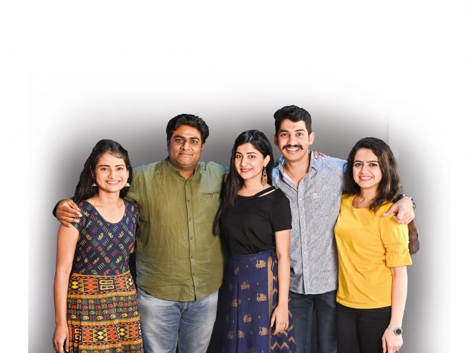 strilling-pulling- webseris- actor-directors meet On Valentines day | थोडा प्रेम, थोडा गेम!- स्त्रीलिंग-पुल्लींग भेटा या हॉट वेबसिरीजच्या कलाकारांना strilling-pulling- webseris- actor-directors meet On Valentines day | थोडा प्रेम, थोडा गेम!- स्त्रीलिंग-पुल्लींग भेटा या हॉट वेबसिरीजच्या कलाकारांना