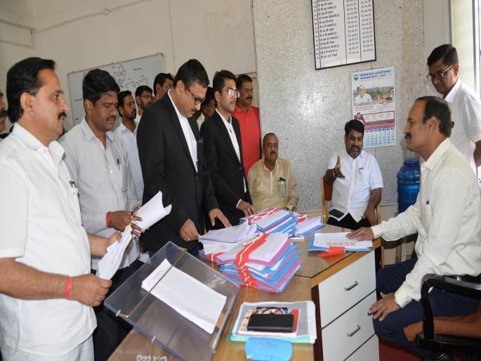 Kolhapur- Rajaram Factory Election, 29 applications disqualified, Satej Patil submits 1.5 lakh eligibility documents | kolhapur- राजाराम कारखाना निवडणूक: २९ अर्ज अपात्र ठरवले, सतेज पाटलांनी सादर केली पात्रतेची सव्वा लाखांवर कागदपत्रे