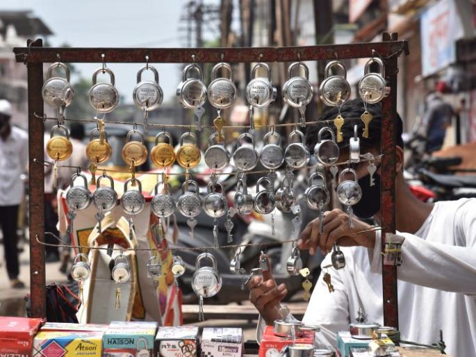 Unlocked in Akola district from Monday | अकोला जिल्ह्यात सोमवारपासून अनलॉक Unlocked in Akola district from Monday | अकोला जिल्ह्यात सोमवारपासून अनलॉक