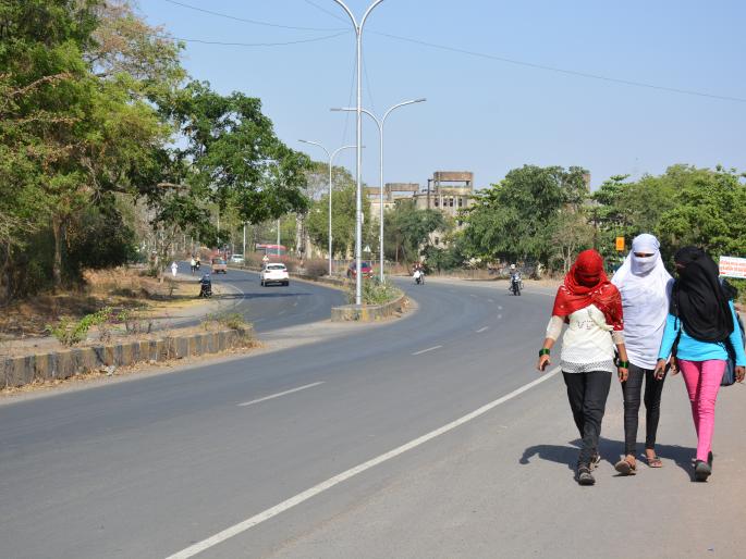 Minimum temperature rise; silence on the road | किमान तापमानात झाली वाढ; रस्त्यावर शुकशुकाट Minimum temperature rise; silence on the road | किमान तापमानात झाली वाढ; रस्त्यावर शुकशुकाट
