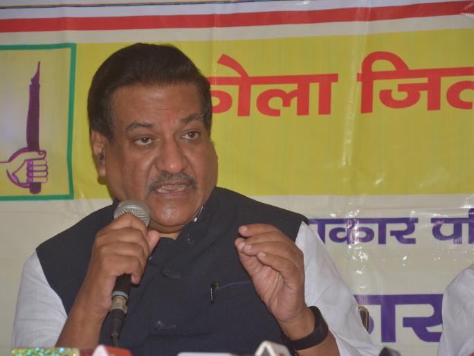 Modi's silence about women atrocities - Prithviraj Chavan | महिलांवरील अत्याचाराबाबत मोदींचे मौन - पृथ्वीराज चव्हाण Modi's silence about women atrocities - Prithviraj Chavan | महिलांवरील अत्याचाराबाबत मोदींचे मौन - पृथ्वीराज चव्हाण