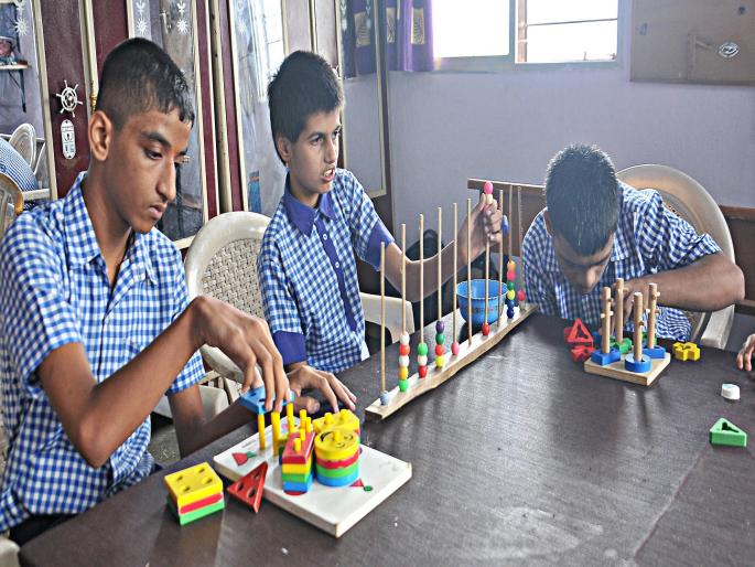 Record of Special Curriculum for Mentally Retarded Children of Jijyasa in Kolhapur | कोल्हापुरातील ‘जिज्ञासा’च्या मतिमंद मुलांसाठीच्या विशेष अभ्यासक्रमाची नोंद, ‘मॉडेल स्कूल’ म्हणून मिळाली मान्यता Record of Special Curriculum for Mentally Retarded Children of Jijyasa in Kolhapur | कोल्हापुरातील ‘जिज्ञासा’च्या मतिमंद मुलांसाठीच्या विशेष अभ्यासक्रमाची नोंद, ‘मॉडेल स्कूल’ म्हणून मिळाली मान्यता