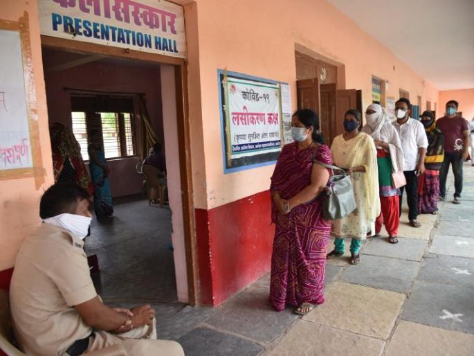 Corona vaccination can be expensive to rush home after! | कोरोना लसीकरणानंतर घरी जाण्याची घाई पडू शकते महागात! Corona vaccination can be expensive to rush home after! | कोरोना लसीकरणानंतर घरी जाण्याची घाई पडू शकते महागात!