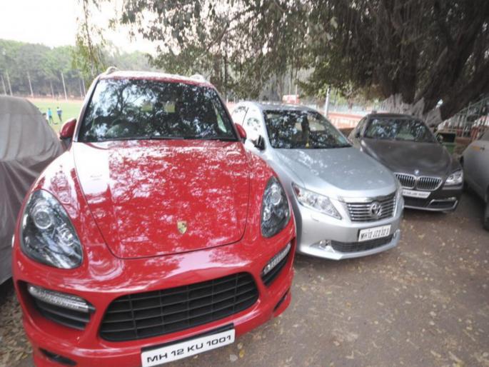 court gave permission for Auction of DSK's cars | डीएसकेंच्या गाड्यांचा हाेणार लिलाव ; न्यायालयाची परवानगी