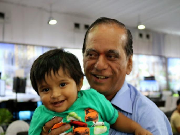 The grandson of DSK ran to the court to remove the bungalow from the confiscated property | डीएसकेंच्या जप्त मालमत्तेतून ‘सप्तशृंगी’बंगला वगळण्यासाठी सहा वर्षांच्या नातवाची न्यायालयात धाव The grandson of DSK ran to the court to remove the bungalow from the confiscated property | डीएसकेंच्या जप्त मालमत्तेतून ‘सप्तशृंगी’बंगला वगळण्यासाठी सहा वर्षांच्या नातवाची न्यायालयात धाव