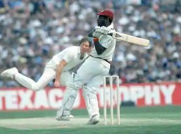 ... That record is named after Richards for 13 years | ...तो विक्रम १३ वर्षे रिचर्ड््सच्या नावावर