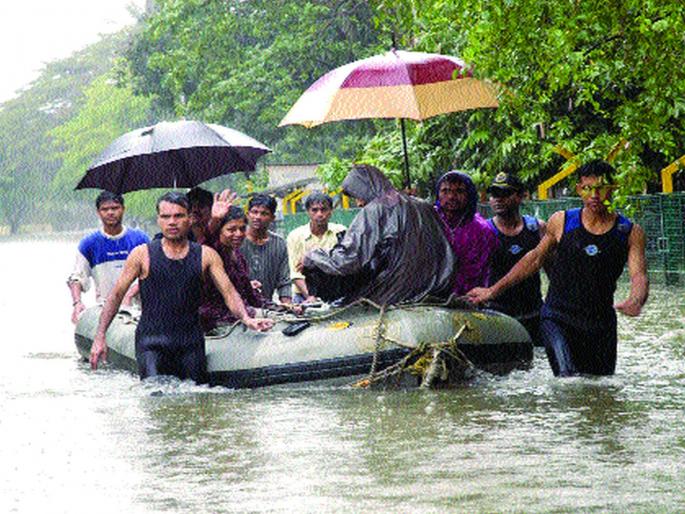 July 26: Flood-free Mumbai becomes a daydream | 26 जुलै: पूरमुक्त मुंबई ठरतेय दिवास्वप्न July 26: Flood-free Mumbai becomes a daydream | 26 जुलै: पूरमुक्त मुंबई ठरतेय दिवास्वप्न