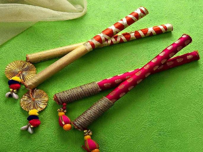 Preparations for Garba, Which one will Tipri take?, Huge crowd in markets during Navratri festival | गरबाची तयारी झाली, टिपरी कोणती घेणार?, नवरात्रोत्सवात बाजारपेठांमध्ये प्रचंड उत्साह Preparations for Garba, Which one will Tipri take?, Huge crowd in markets during Navratri festival | गरबाची तयारी झाली, टिपरी कोणती घेणार?, नवरात्रोत्सवात बाजारपेठांमध्ये प्रचंड उत्साह