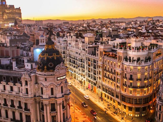 Spain's lockdown is breaking! | स्पेनचा लॉकडाउन वेढा सुटतोय! Spain's lockdown is breaking! | स्पेनचा लॉकडाउन वेढा सुटतोय!