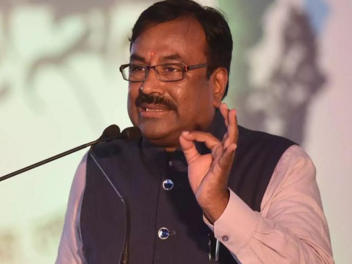 ... germs die with hot water? Mungantiwar said of the doctors in that viral video MMG | डॉक्टर नसूनही कोरोनावरचे उपाय सांगणाऱ्या व्हॉट्सअपवरील 'डॉक्टरां'बद्दल मुनगंटीवार म्हणाले... ... germs die with hot water? Mungantiwar said of the doctors in that viral video MMG | डॉक्टर नसूनही कोरोनावरचे उपाय सांगणाऱ्या व्हॉट्सअपवरील 'डॉक्टरां'बद्दल मुनगंटीवार म्हणाले...