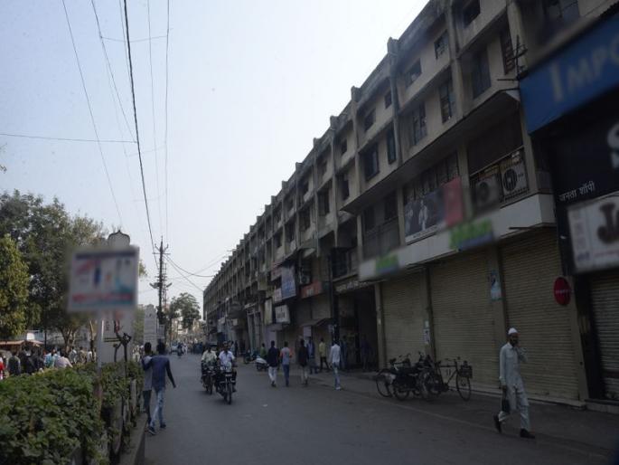 Due to the closure of Jalgaon market, the turnover of 90 crore jumped | जळगावात बाजारपेठ बंदमुळे 90 कोटींची उलाढाल ठप्प