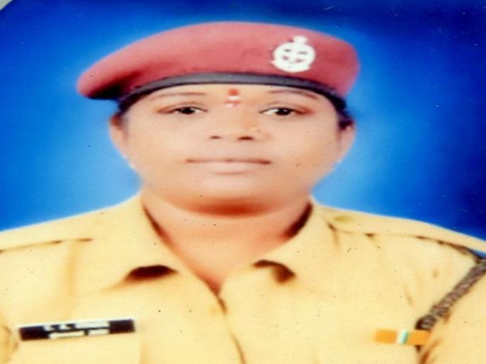 Due to the reduction of the Home Guards, Bhusaval Women's Homeguard passed away | होमगार्ड कमी करण्याचा धसका, भुसावळच्या महिला होमगार्डचे निधन Due to the reduction of the Home Guards, Bhusaval Women's Homeguard passed away | होमगार्ड कमी करण्याचा धसका, भुसावळच्या महिला होमगार्डचे निधन