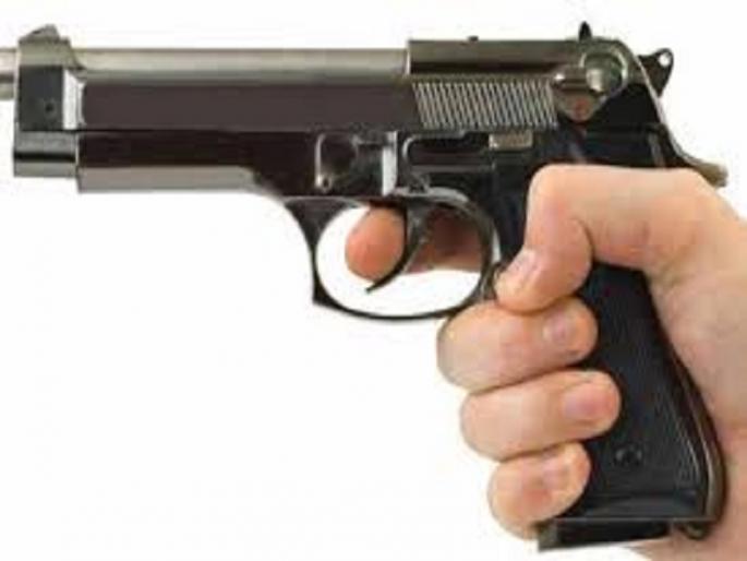 3 thousand people were not allowed to take weapons | ३ हजार जणांना शस्त्र बाळगण्यास मनाई 3 thousand people were not allowed to take weapons | ३ हजार जणांना शस्त्र बाळगण्यास मनाई