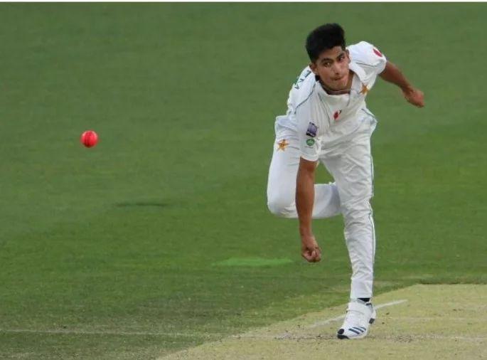 Forgetting the death of his mother, the 'cricketer' is all set to make his debut | आईच्या निधनाचे दु:ख विसरून 'हा' क्रिकेटपटू आंतरराष्ट्रीय पदार्पणासाठी झाला सज्ज