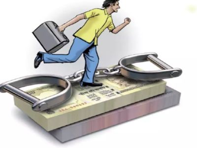 Giving pretense of dizziness servant taken away Rs 34 lakhs | चक्करच्या बहाण्याने नोकराकडून ३४ लाख रुपये लंपास Giving pretense of dizziness servant taken away Rs 34 lakhs | चक्करच्या बहाण्याने नोकराकडून ३४ लाख रुपये लंपास