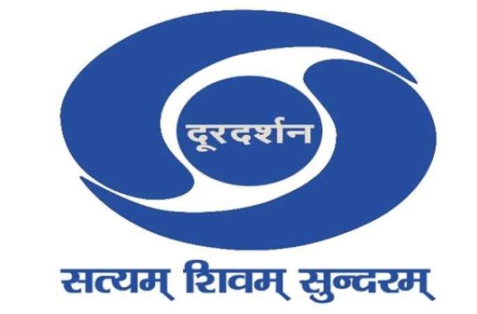 Doordarshan's team questioned the live broadcast of Vakrantine, the official Mahapuja | दूरदर्शनची टीम व्कारंटाइन, शासकीय महापूजेच्या थेट प्रक्षेपणावर प्रश्नचिन्ह Doordarshan's team questioned the live broadcast of Vakrantine, the official Mahapuja | दूरदर्शनची टीम व्कारंटाइन, शासकीय महापूजेच्या थेट प्रक्षेपणावर प्रश्नचिन्ह