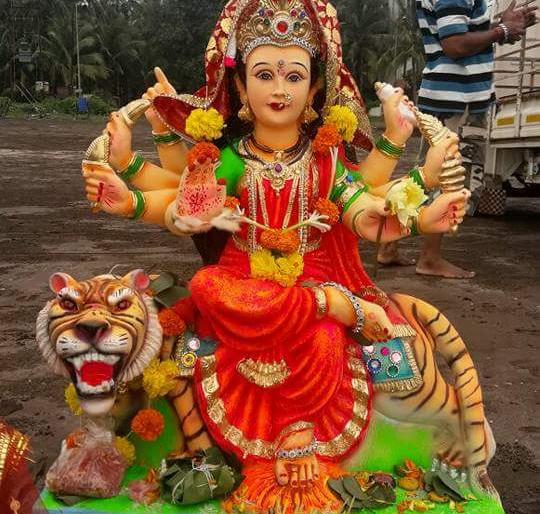 Celebrated in Dasara enthusiast in Ratnagiri district | रत्नागिरी जिल्ह्यात दसरा उत्साहात साजरा