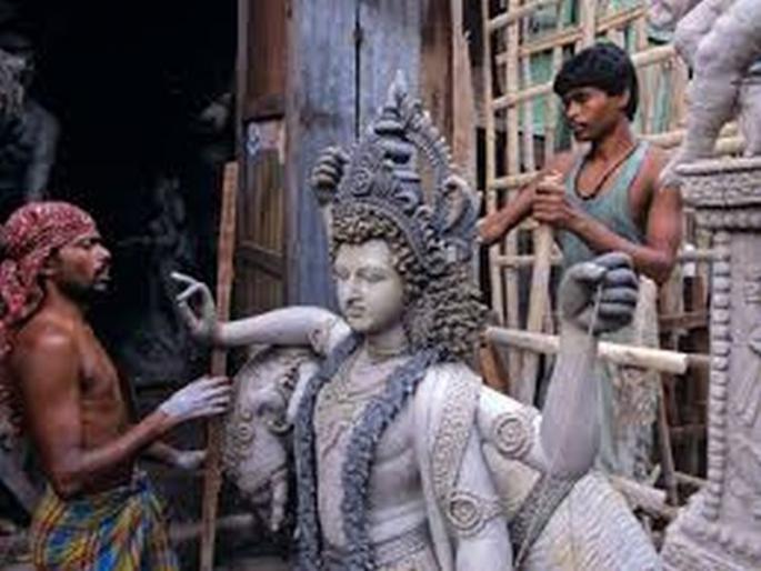 What is the height of the idol of Goddess Durga? Confusion among sculptors | दुर्गादेवी मूर्तीची उंची ठेवायची तरी किती? मूर्तिकारांमध्ये संभ्रम  What is the height of the idol of Goddess Durga? Confusion among sculptors | दुर्गादेवी मूर्तीची उंची ठेवायची तरी किती? मूर्तिकारांमध्ये संभ्रम