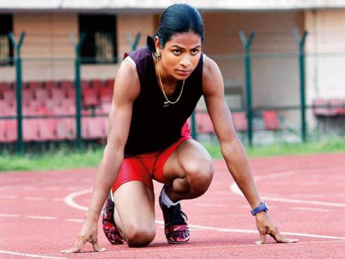 My own sister is black mailing me, I was forced to come out about my relationship, say Dutee Chand | ...म्हणून द्युतीनं समलैंगिक असल्याचे जगजाहीर केलं My own sister is black mailing me, I was forced to come out about my relationship, say Dutee Chand | ...म्हणून द्युतीनं समलैंगिक असल्याचे जगजाहीर केलं