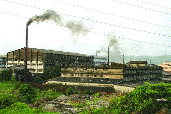 Attempts to suppress the names of 19 polluting companies? | प्रदूषणकारी ८९ कंपन्यांची नावे दडवण्याचा प्रयत्न? Attempts to suppress the names of 19 polluting companies? | प्रदूषणकारी ८९ कंपन्यांची नावे दडवण्याचा प्रयत्न?