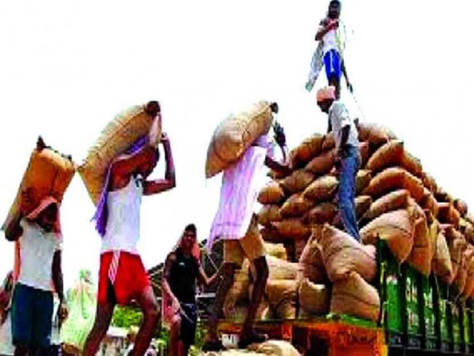 The workers will get financial assistance | कामगारांना आर्थिक साहाय्य मिळणार The workers will get financial assistance | कामगारांना आर्थिक साहाय्य मिळणार