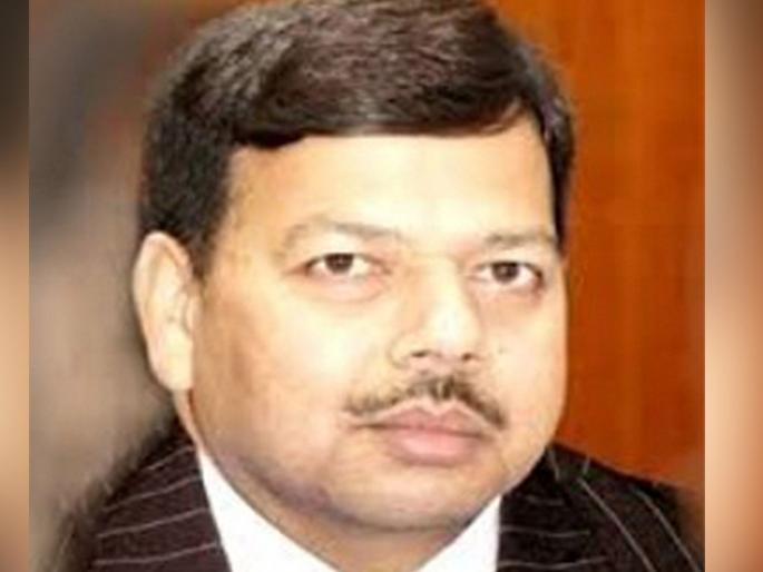 ias officer mohammed mohsin got notice on praising of Tablighi Plazma donations hrb | CoronaVirus तबलिगींच्या दानाचे केले गुणगाण; 'त्या' आयएएस अधिकाऱ्याला कारणे दाखवा नोटीस ias officer mohammed mohsin got notice on praising of Tablighi Plazma donations hrb | CoronaVirus तबलिगींच्या दानाचे केले गुणगाण; 'त्या' आयएएस अधिकाऱ्याला कारणे दाखवा नोटीस