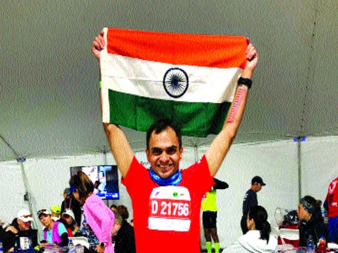 Bedecker's flag on the Chicago Marathon | शिकागो मॅरेथॉनवर बेडेकर यांचा झेंडा