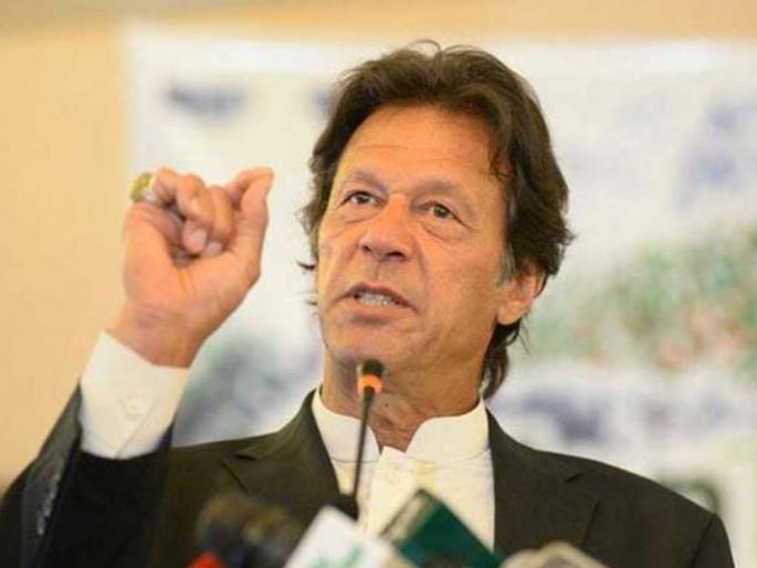 'RIP common sense': Twitter schools Pakistan on Ladakh weather update gaffe hrb | लडाखचे हवामान दाखवायला गेला अन् पाकिस्तान तोंडावर आपटला 'RIP common sense': Twitter schools Pakistan on Ladakh weather update gaffe hrb | लडाखचे हवामान दाखवायला गेला अन् पाकिस्तान तोंडावर आपटला