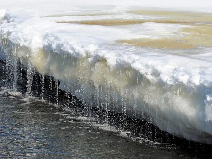 Greenland Global Warming: ice melting sea levels will rise by 1 foot, cant stop; Threat to many cities including Mumbai | Greenland Global Warming: वेळ निघून गेली, समुद्राची पातळी १ फुटाने वाढणार; मुंबईसह अनेक शहरांना धोका Greenland Global Warming: ice melting sea levels will rise by 1 foot, cant stop; Threat to many cities including Mumbai | Greenland Global Warming: वेळ निघून गेली, समुद्राची पातळी १ फुटाने वाढणार; मुंबईसह अनेक शहरांना धोका