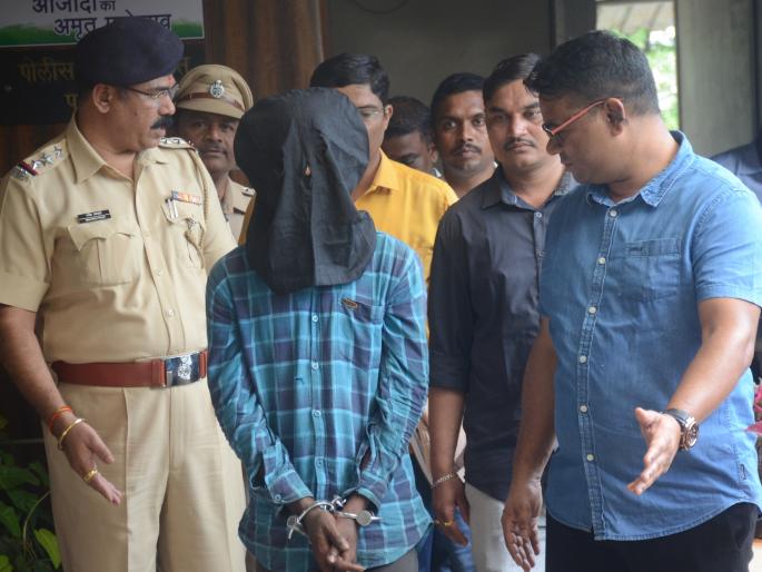 Murdered when caught picking a wallet, pickpocket arrested by police of navi mumbai | पाकीट मारताना पकडल्याने केली हत्या, पोलिसांकडून पाकिटमाराला अटक Murdered when caught picking a wallet, pickpocket arrested by police of navi mumbai | पाकीट मारताना पकडल्याने केली हत्या, पोलिसांकडून पाकिटमाराला अटक