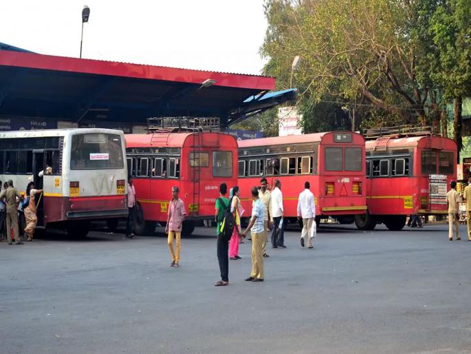 Stress in border areas of maharashtra; Belgaum-Kolhapur bus transport stopped by both states | सीमा भागात तणाव; दोन्ही राज्यांकडून बेळगाव-कोल्हापूर बस वाहतूक बंद Stress in border areas of maharashtra; Belgaum-Kolhapur bus transport stopped by both states | सीमा भागात तणाव; दोन्ही राज्यांकडून बेळगाव-कोल्हापूर बस वाहतूक बंद